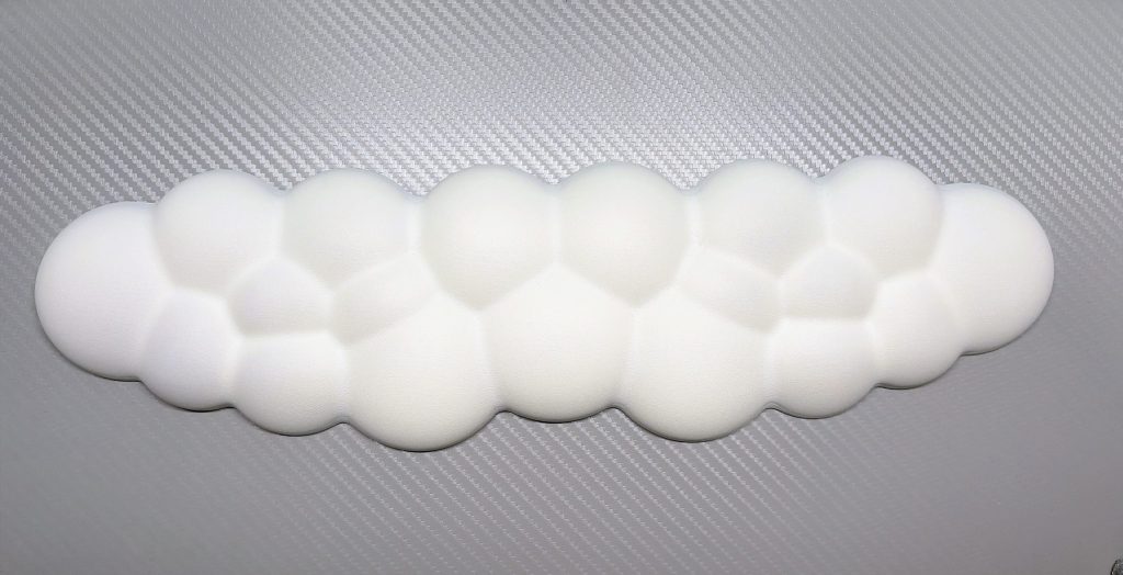 Sushret キーボードリストレスト　雲